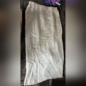 Ladies Silk Skirt By USAG Size 4